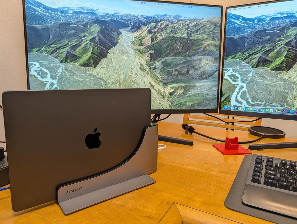 ASCRONO MacBook Pro Dock Review: Is a Stand With Ports Worth $209?